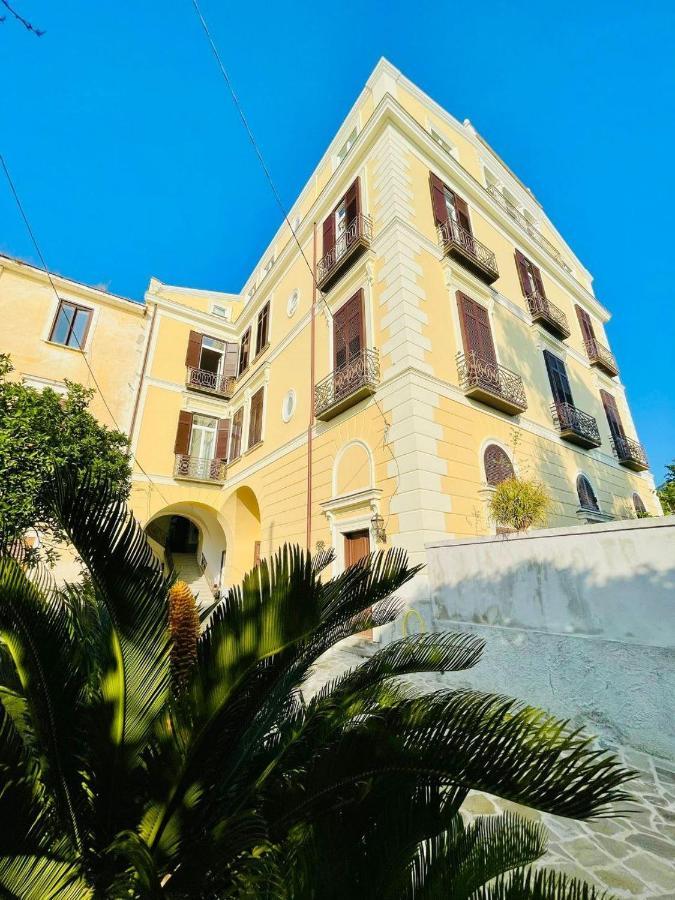 Lux Aurea Bed & Breakfast Meta Bagian luar foto